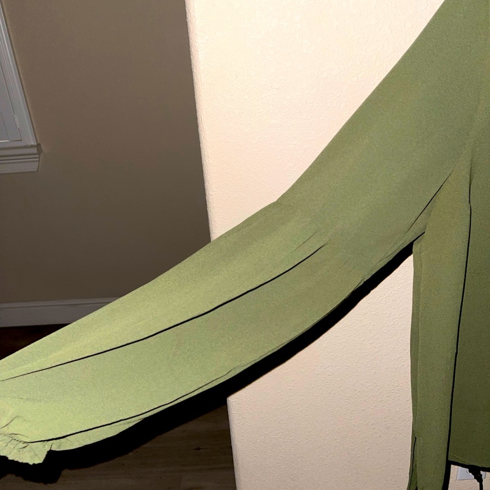 Tunic - Picture 6 of 7